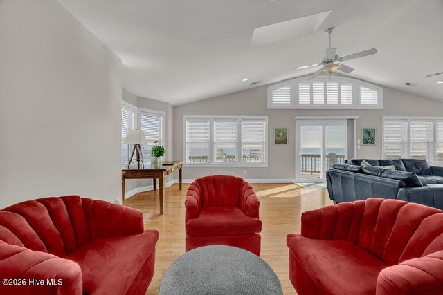 301 Carolina Beach Avenue S Unit 2, Carolina Beach, NC 28428