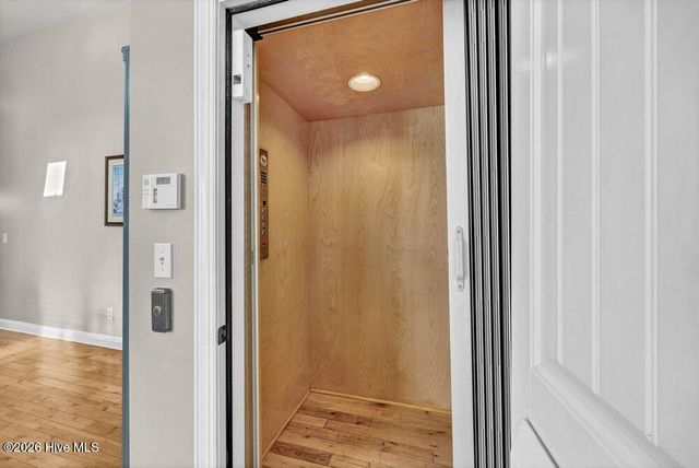 301 Carolina Beach Avenue S Unit 2, Carolina Beach, NC 28428