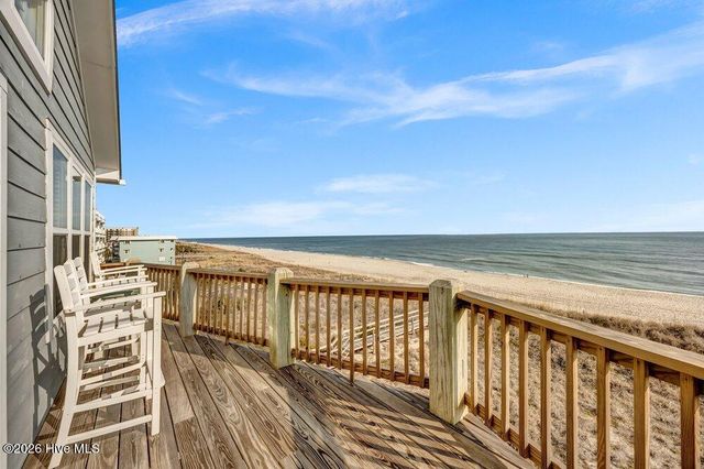 301 Carolina Beach Avenue S Unit 2, Carolina Beach, NC 28428