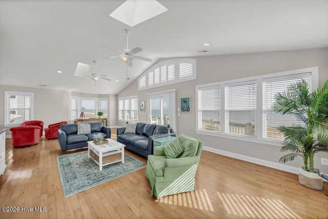 301 Carolina Beach Avenue S Unit 2, Carolina Beach, NC 28428