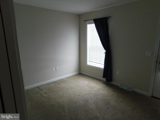 5 SANDPIPER DR, Bechtelsville, PA 19505