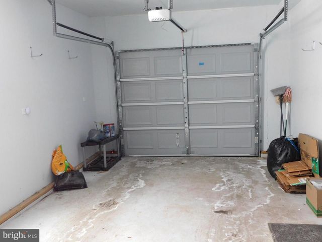 5 SANDPIPER DR, Bechtelsville, PA 19505