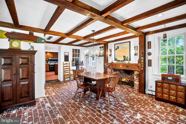 6693 GROVELAND RD, Pipersville, PA 18947