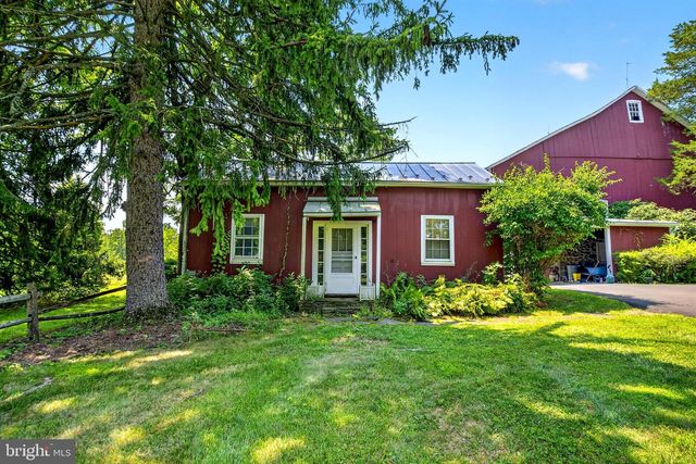 6693 GROVELAND RD, Pipersville, PA 18947