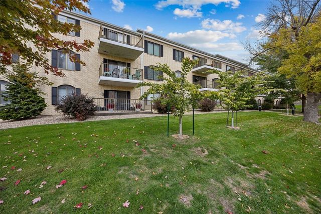 2135 1st Avenue SE 121, Cedar Rapids, IA 52403