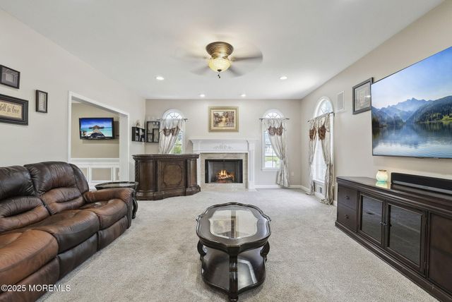 32 Langeveld Drive, Freehold, NJ 07728