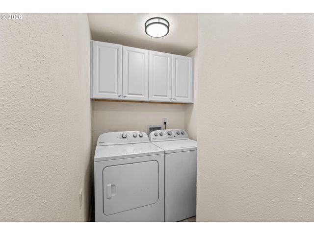 4033 HANNA St, Roseburg, OR 97471