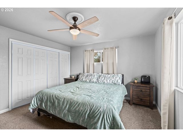 4033 HANNA St, Roseburg, OR 97471