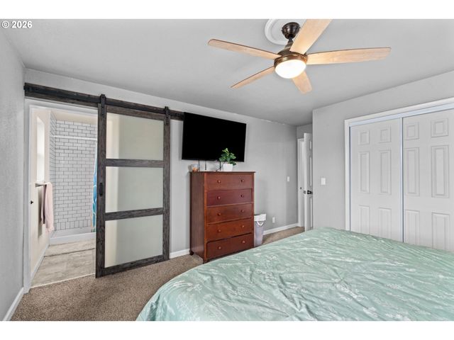 4033 HANNA St, Roseburg, OR 97471