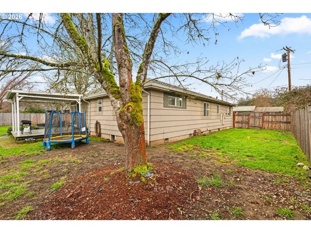 4033 HANNA St, Roseburg, OR 97471
