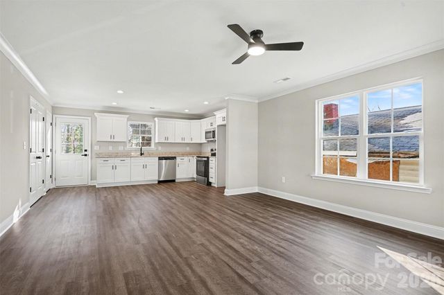 925 Randolph Street, High Point, NC 27260