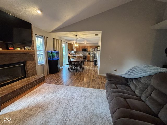 2498 S Brandywine Trail, Greenfield, IN 46140