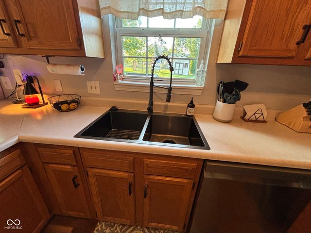 2498 S Brandywine Trail, Greenfield, IN 46140