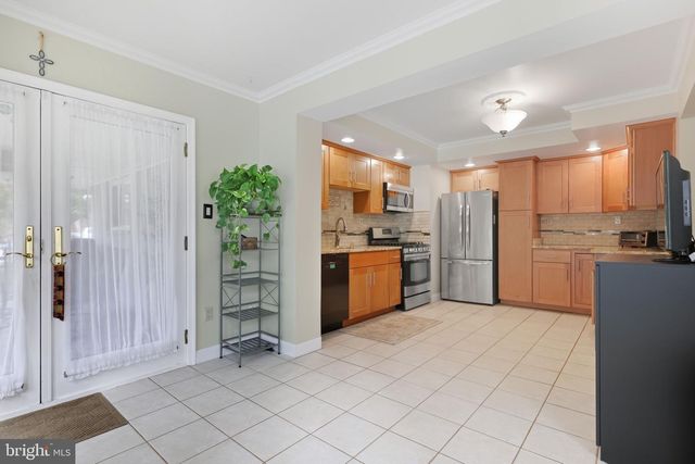 7137 MURRAY LN, Annandale, VA 22003