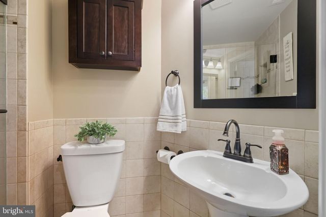 7137 MURRAY LN, Annandale, VA 22003