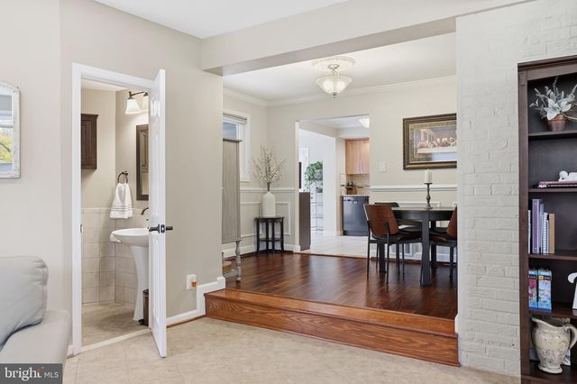 7137 MURRAY LN, Annandale, VA 22003