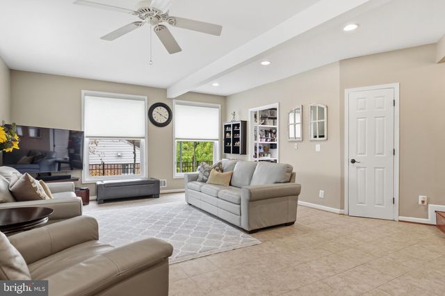 7137 MURRAY LN, Annandale, VA 22003