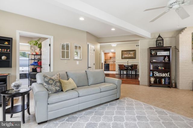 7137 MURRAY LN, Annandale, VA 22003