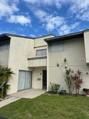 1190 LONGFELLOW WAY 135C, Sarasota, FL 34243