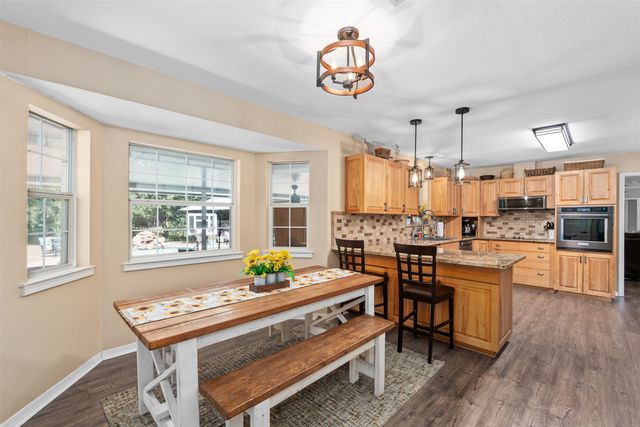 104 Fossil Court, Springtown, TX 76082