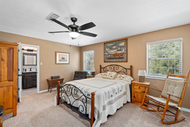 104 Fossil Court, Springtown, TX 76082
