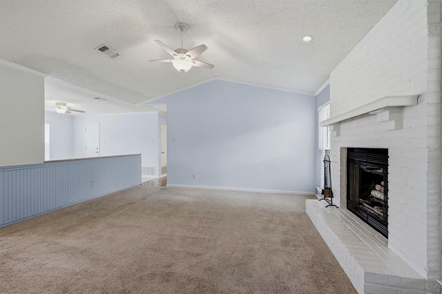 103 Seminole Drive, Gainesville, TX 76240