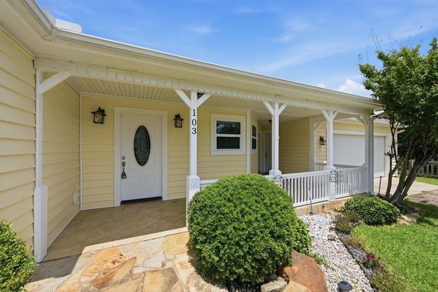 103 Seminole Drive, Gainesville, TX 76240