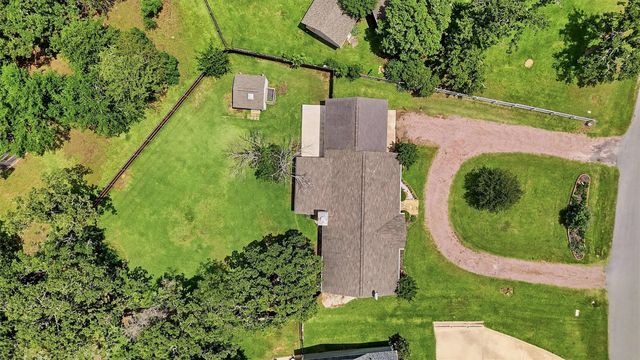 103 Seminole Drive, Gainesville, TX 76240