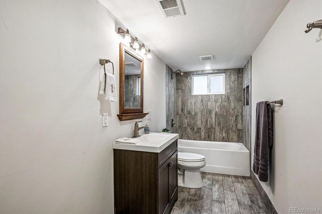 4035 S Logan Street, Englewood, CO 80113
