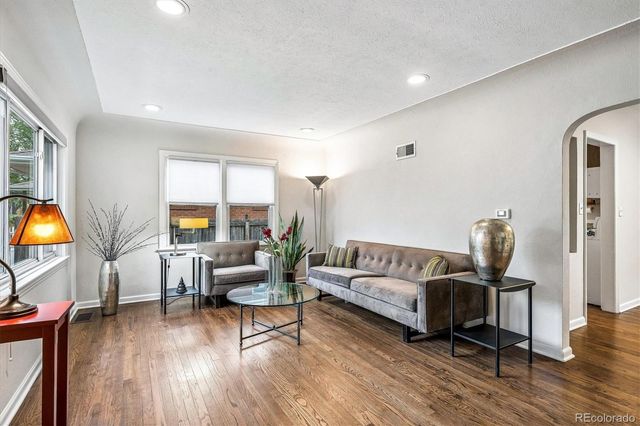 4035 S Logan Street, Englewood, CO 80113