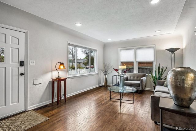 4035 S Logan Street, Englewood, CO 80113