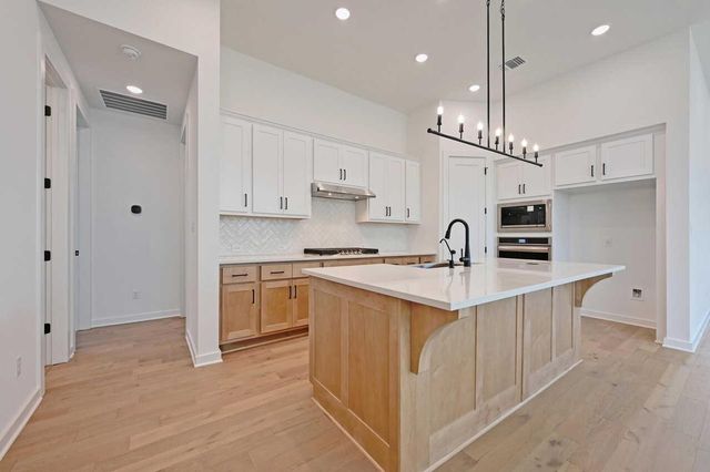 6515 Redwood Forest Drive, Manvel, TX 77578