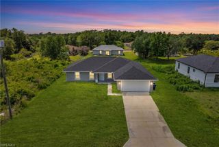 2605 57th ST W, Lehigh Acres, FL 33971