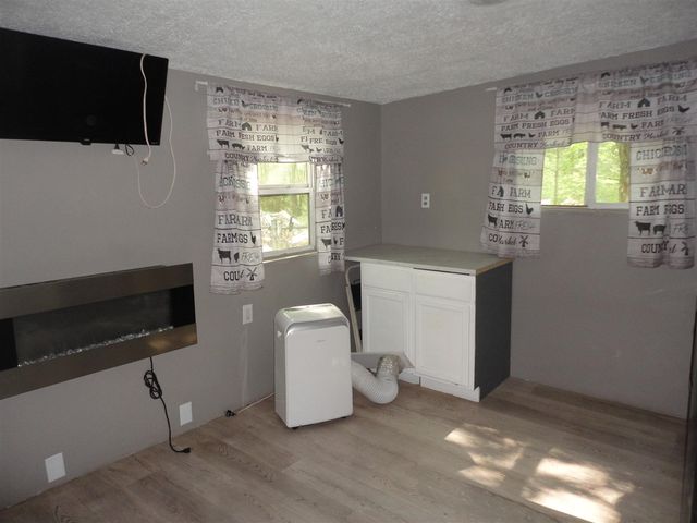 1920 S 15th Street, Niles, MI 49120