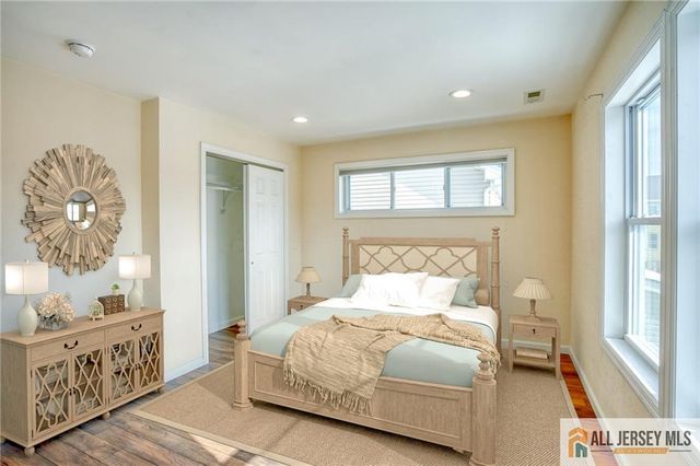 25 Haag Street, Sayreville, NJ 08872