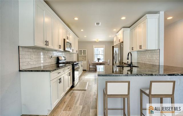 25 Haag Street, Sayreville, NJ 08872