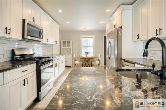 25 Haag Street, Sayreville, NJ 08872