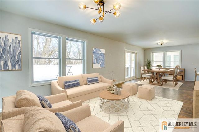 25 Haag Street, Sayreville, NJ 08872