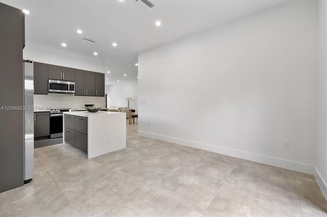 95 NW 52nd St, Miami, FL 33127