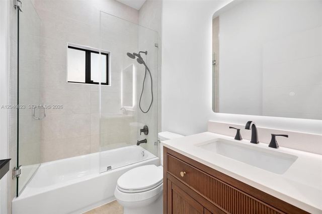 95 NW 52nd St, Miami, FL 33127