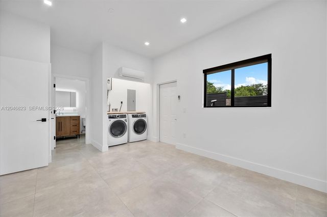 95 NW 52nd St, Miami, FL 33127