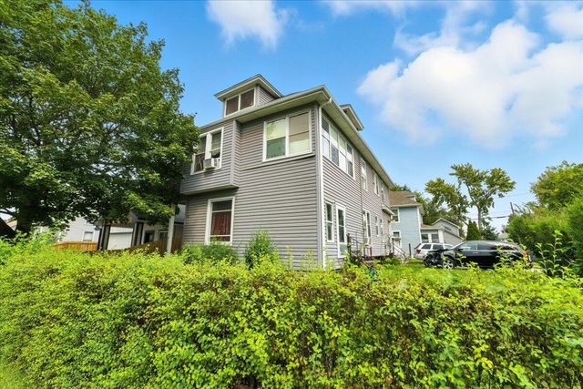 902 5TH Avenue, Council Bluffs, IA 51501