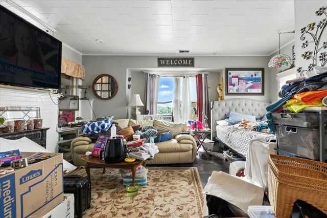 902 5TH Avenue, Council Bluffs, IA 51501