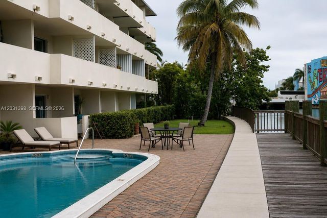 4011 N Meridian Ave 35, Miami Beach, FL 33140