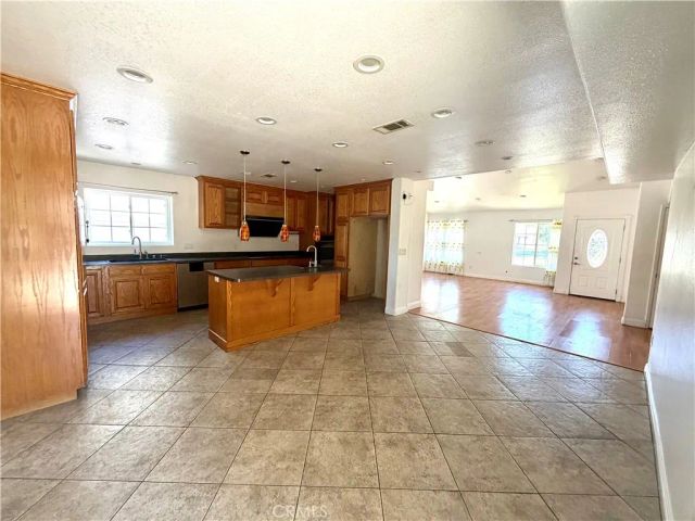 12286 Maxon, Chino, CA 91710