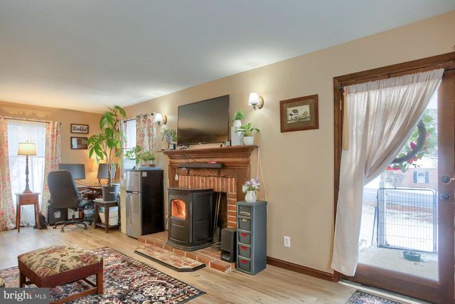 503 MUMPER LN, Dillsburg, PA 17019