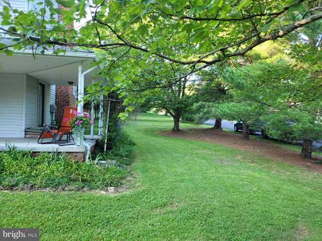 503 MUMPER LN, Dillsburg, PA 17019