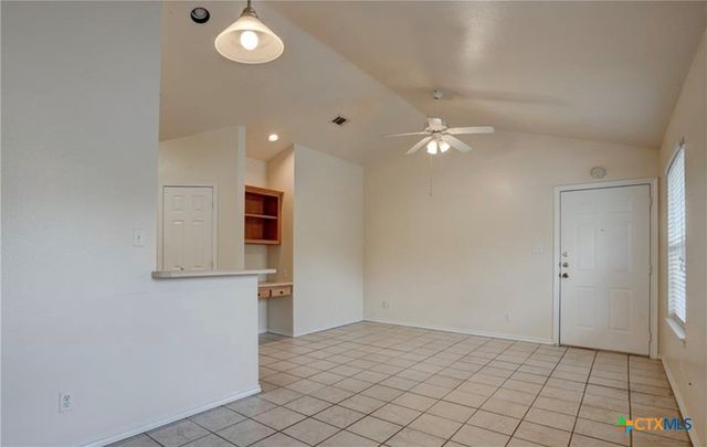 427 Lindsey Street 121, San Marcos, TX 78666
