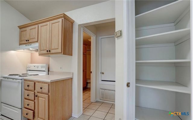 427 Lindsey Street 121, San Marcos, TX 78666