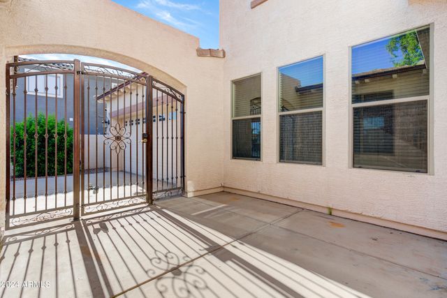 3260 E MEAD Drive, Gilbert, AZ 85298